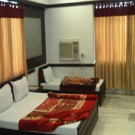 Hotel Ambaji International Ranpur Kültér fotó