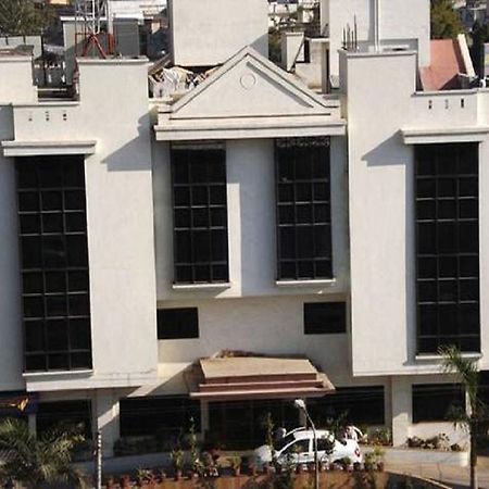 Hotel Ambaji International Ranpur Kültér fotó